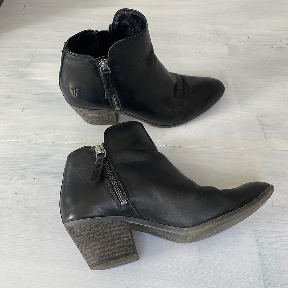 Frye Judith double side zip women boots color black size 7